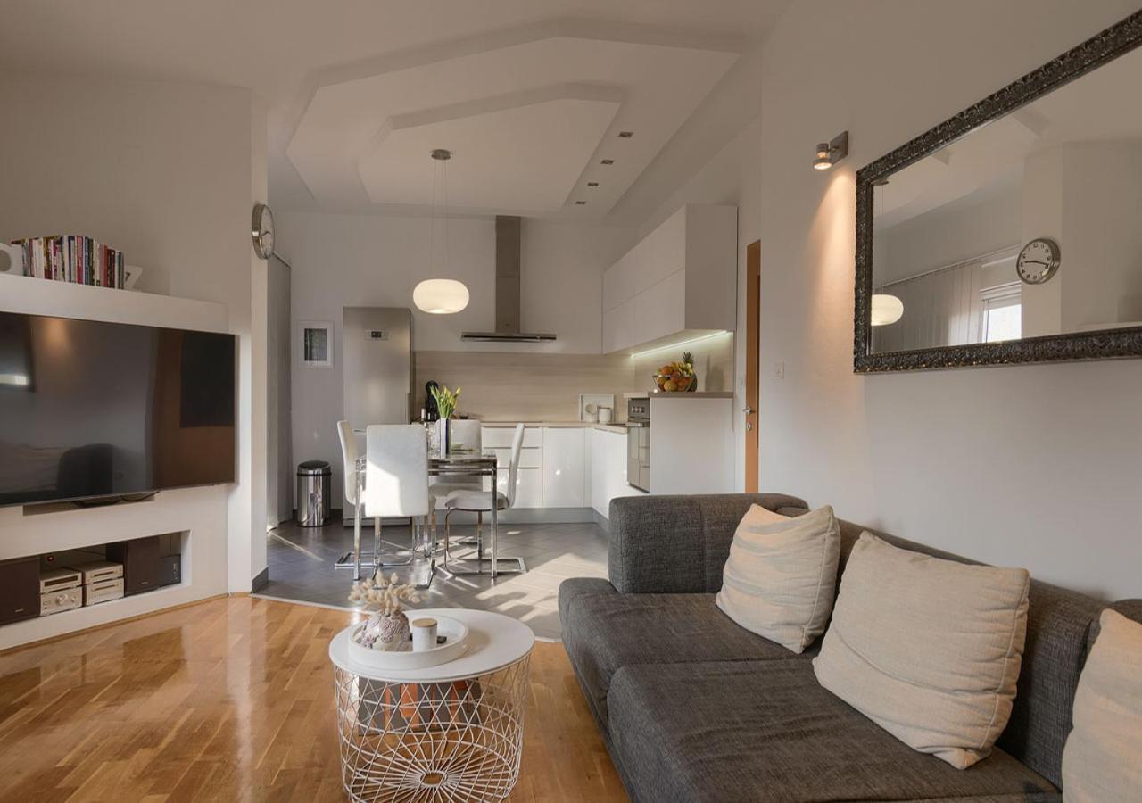 Apartment Leki - Newly Renovated, Modern City Spot PUY Eksteriør bilde