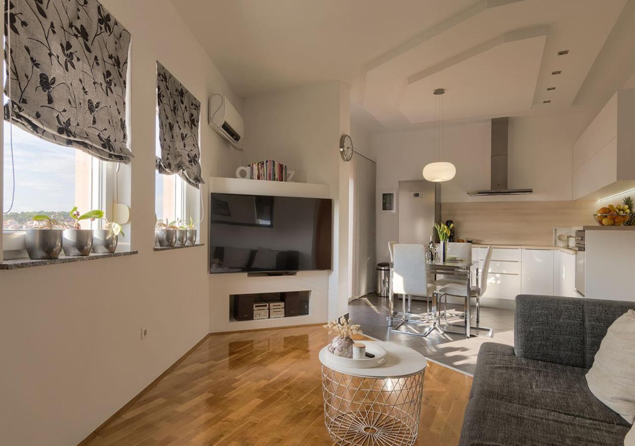 Apartment Leki - Newly Renovated, Modern City Spot PUY Eksteriør bilde